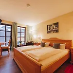 Neukirchner Hof 3*
