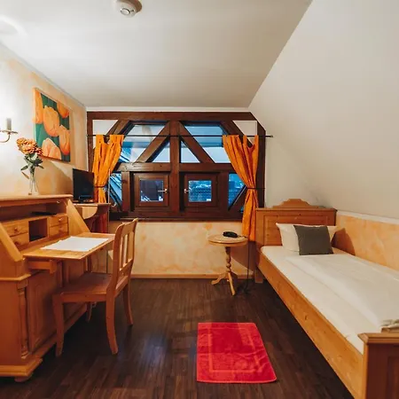 Neukirchner Hof 3*